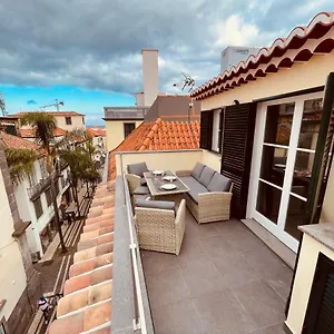 living-funchal-apartments.madeira-islandshotels.com/