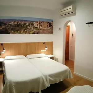 hostal-restaurante-cornella.catalonia-hotels.com/